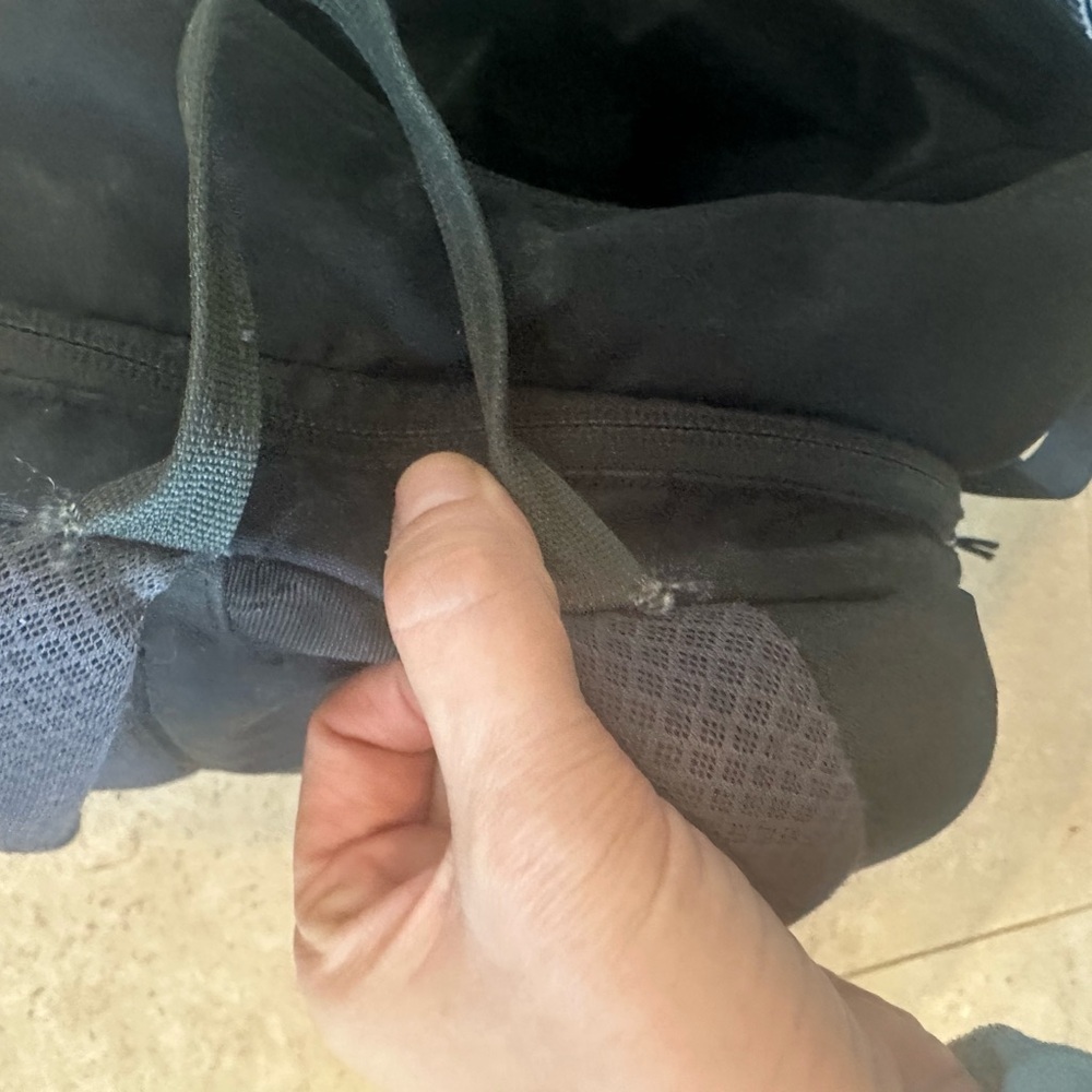 Patagonia Jalama 28L Men Black backpack travel pack daypack laptop padded straps - Picture 7 of 11